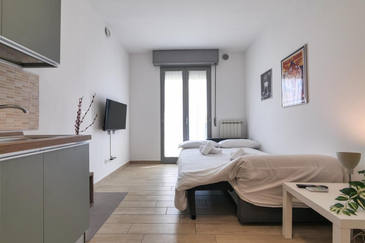 Ferienwohnung Primopiano - Bonomi Mailand Exterior foto